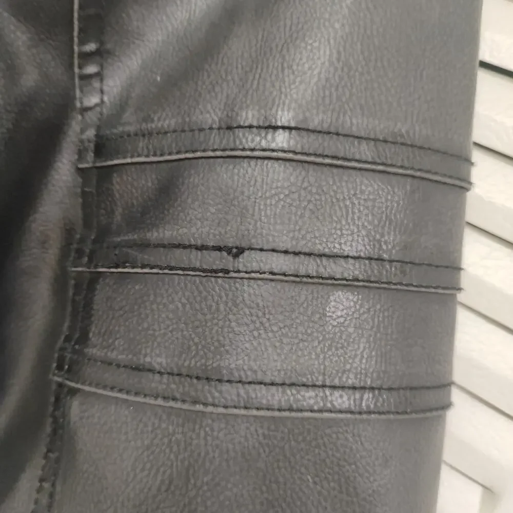 GUESS Men's Faux Leather Moto Jacket Black - Size Large - Full Zip